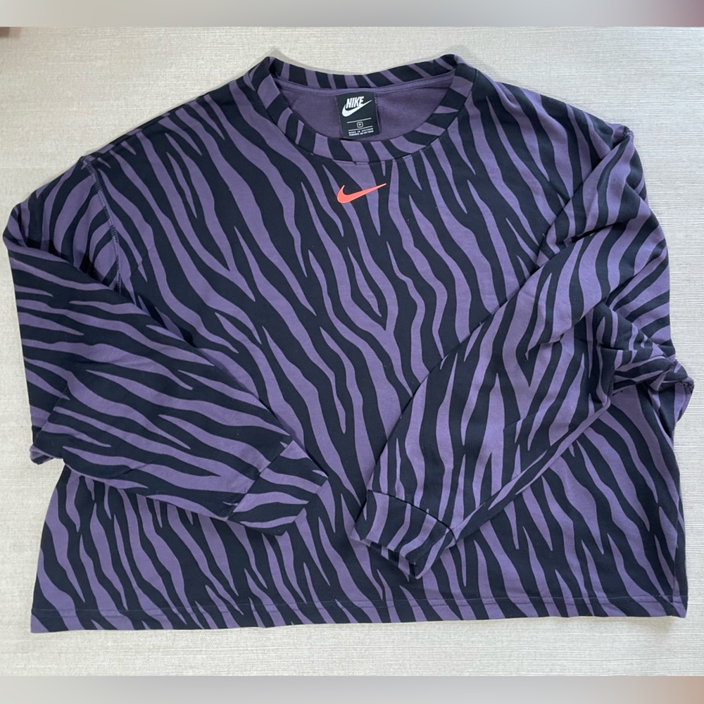 Nike NSW Icon Clash Crewneck Fleece Sweatshirt Black and Purple Zebra Print